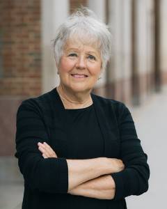 Headshot of Linda Fowler.